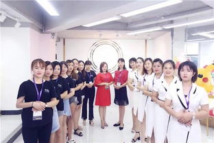 三台欧贝曼化妆美甲培训学校