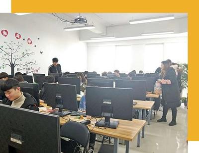 河南室内装饰培训学校推荐-郑州华人电脑培训